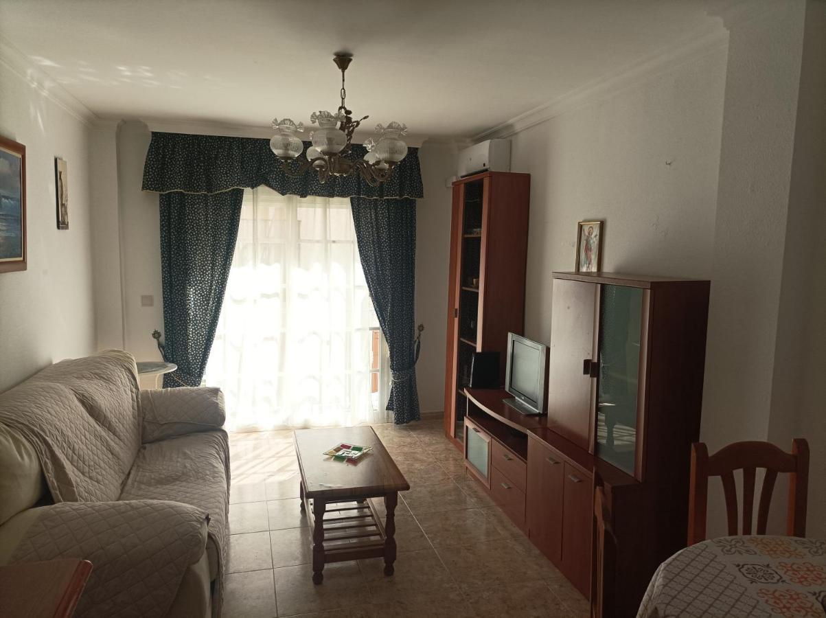 WintowinRentals Relax & Frontal Sea View Apartment in Fuengirola.